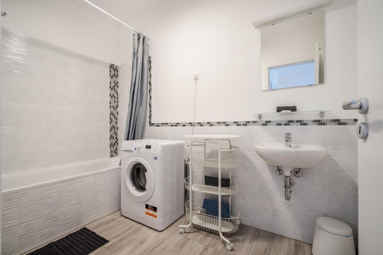Cosy Close To The Center With Parking Garage Apartment Budapest